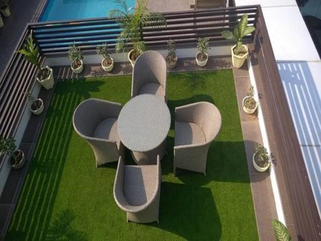 Hotel Seven Hills Tower Агра Екстериор снимка