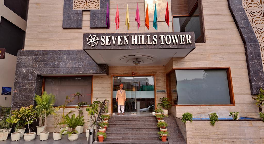 Hotel Seven Hills Tower Агра Екстериор снимка